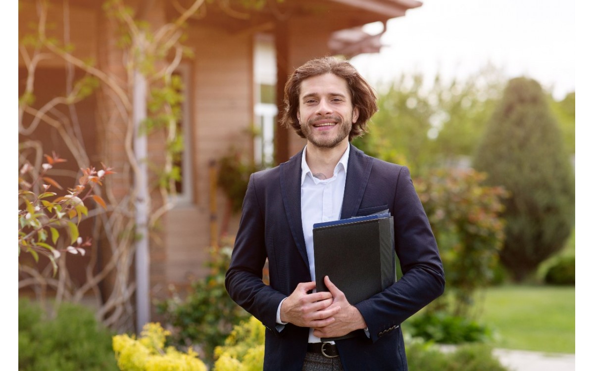 From Novice to Pro: Florida Real Estate License Coursework to Advance Your Real Estate Career